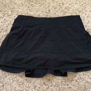 Lululemon Pace Rival Mid Rise Black Skirt